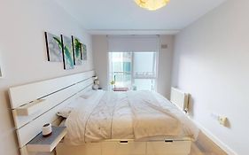 Centrally Located, Comfy 2-Bed 2-Bath Apt